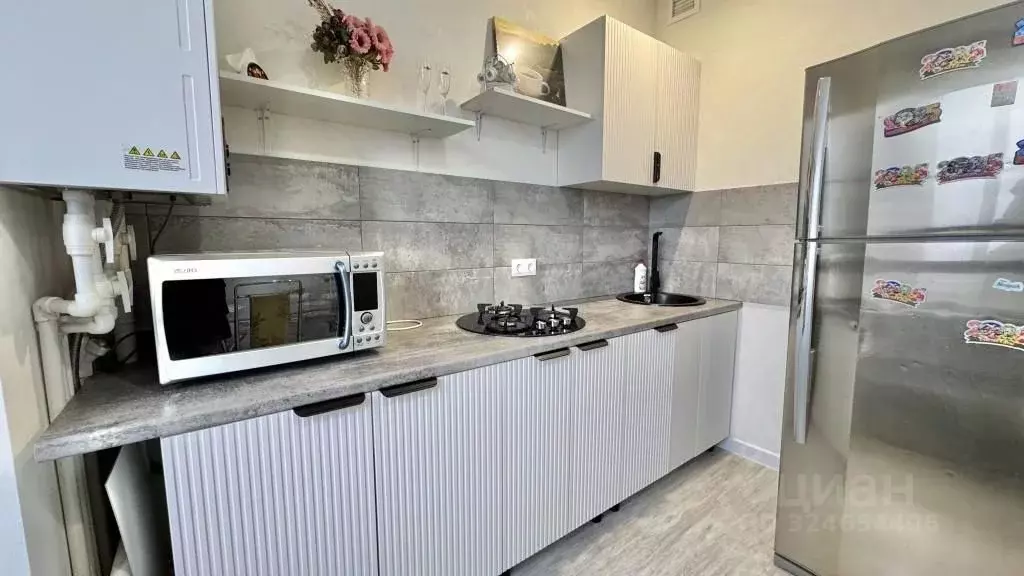 1-к кв. Волгоградская область, Волгоград ул. Тракторостроителей, 21 ... - Фото 2