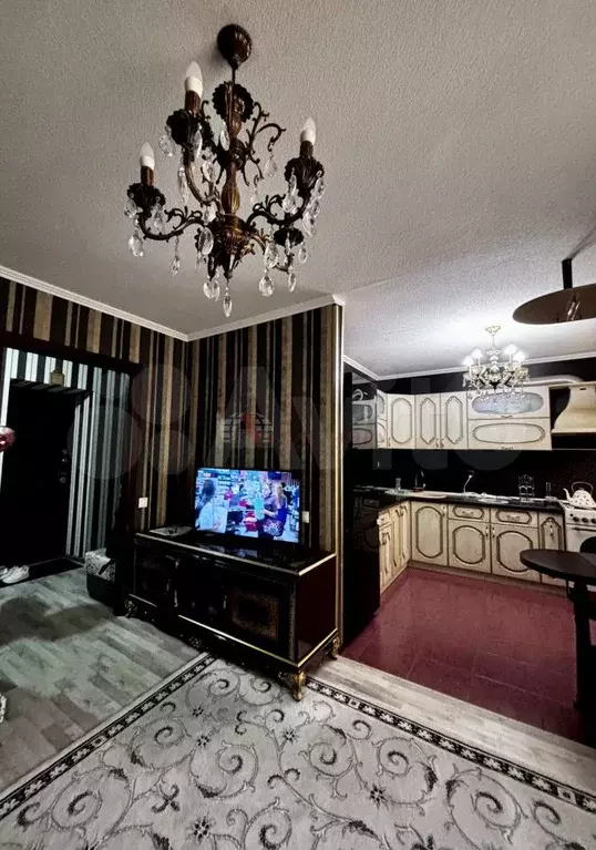 2-к. квартира, 50 м, 9/10 эт. - Фото 0