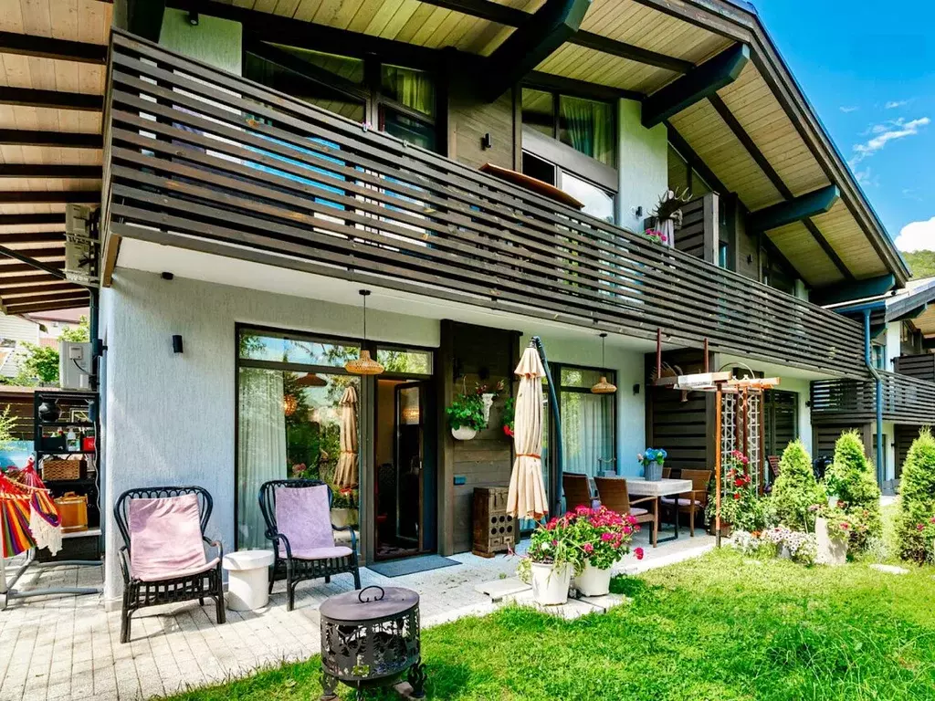 Дом в Краснодарский край, Сочи Красная Поляна пгт, ул. Пчеловодов, 57Б ... - Фото 1