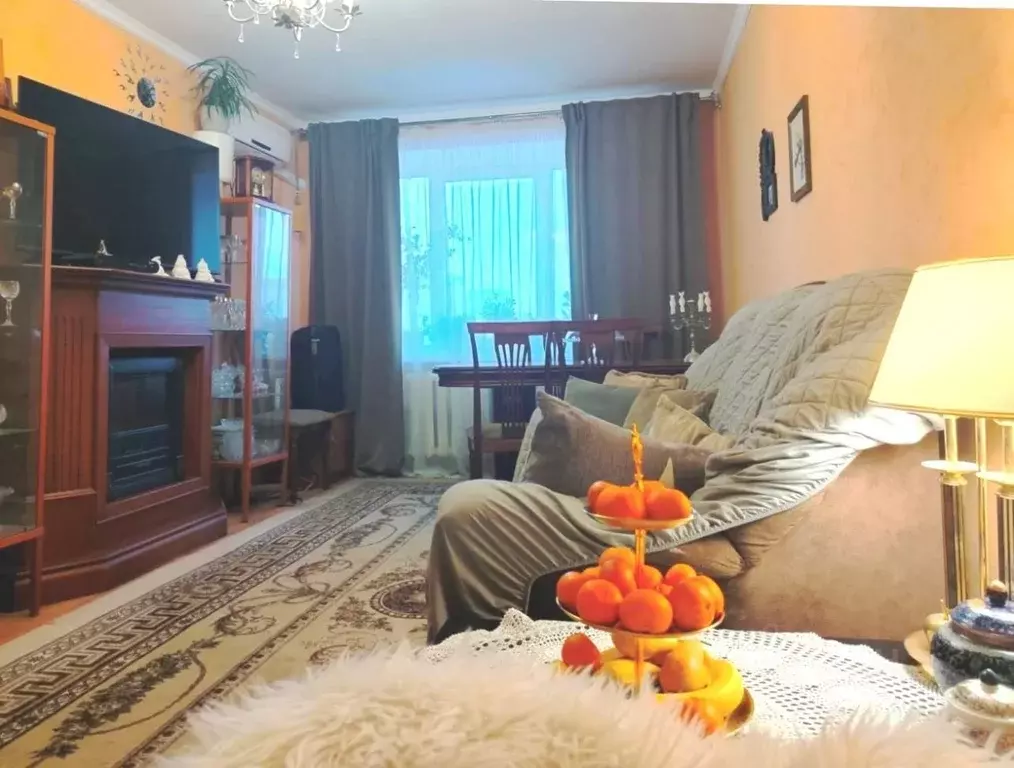 3-к кв. Волгоградская область, Волгоград ул. Ткачева, 11 (60.0 м) - Фото 0