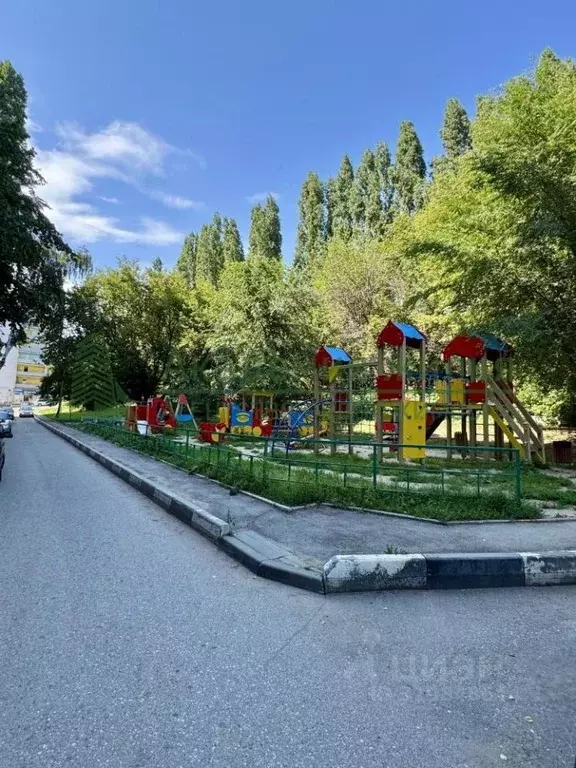 3-к кв. Саратовская область, Саратов Геофизическая ул., 31/45 (56.5 м) - Фото 1