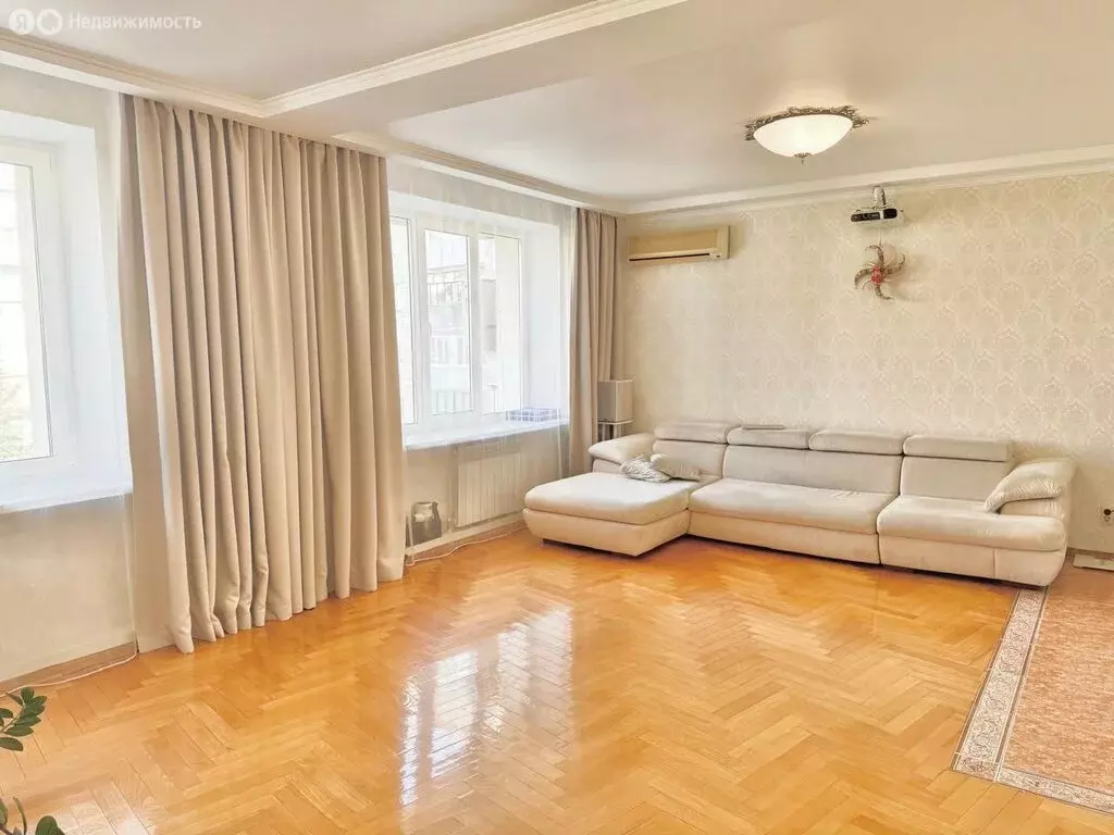 4-комнатная квартира: Саратов, Валовая улица, 15 (190.3 м) - Фото 2