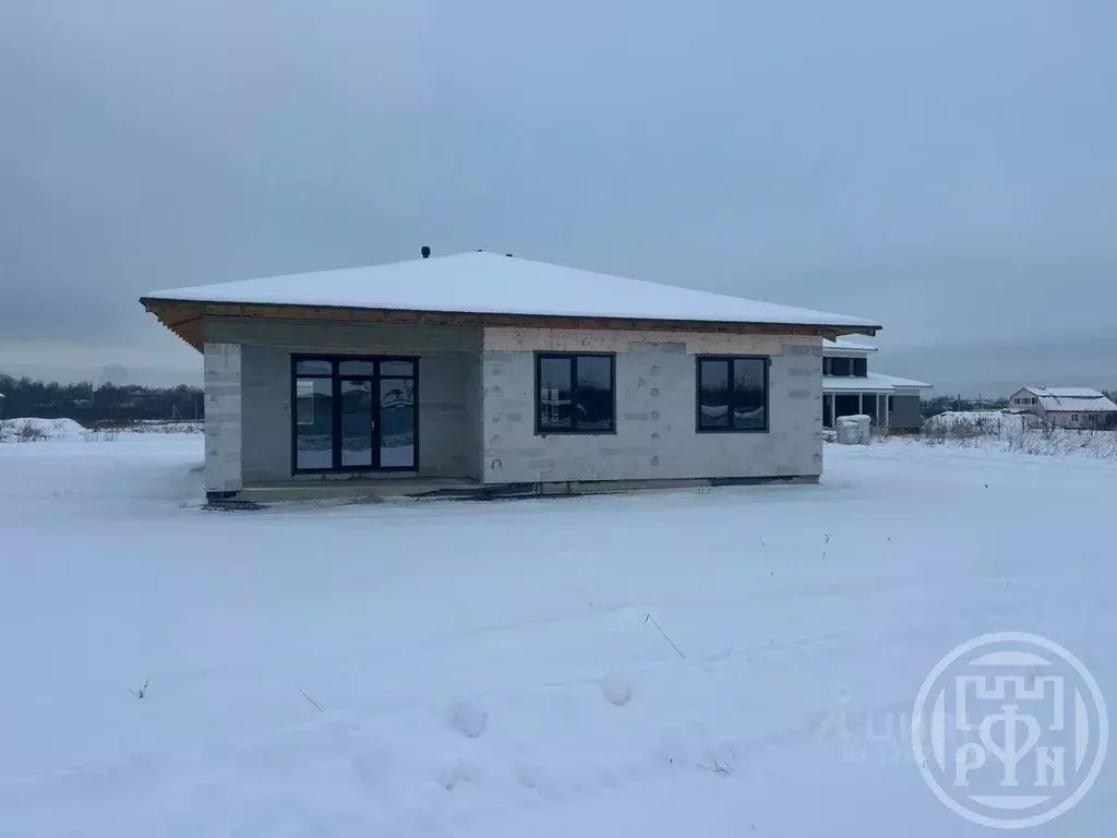 Дом в Ленинградская область, Ломоносовский район, Низинское с/пос, д. ... - Фото 1