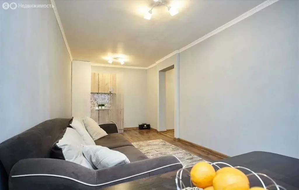1-комнатная квартира: Тюмень, улица Республики, 241 (36 м) - Фото 1