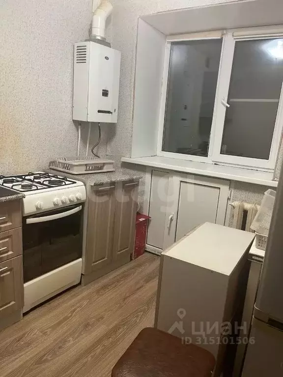 1-к кв. Коми, Ухта Первомайская ул., 35 (29.5 м) - Фото 1