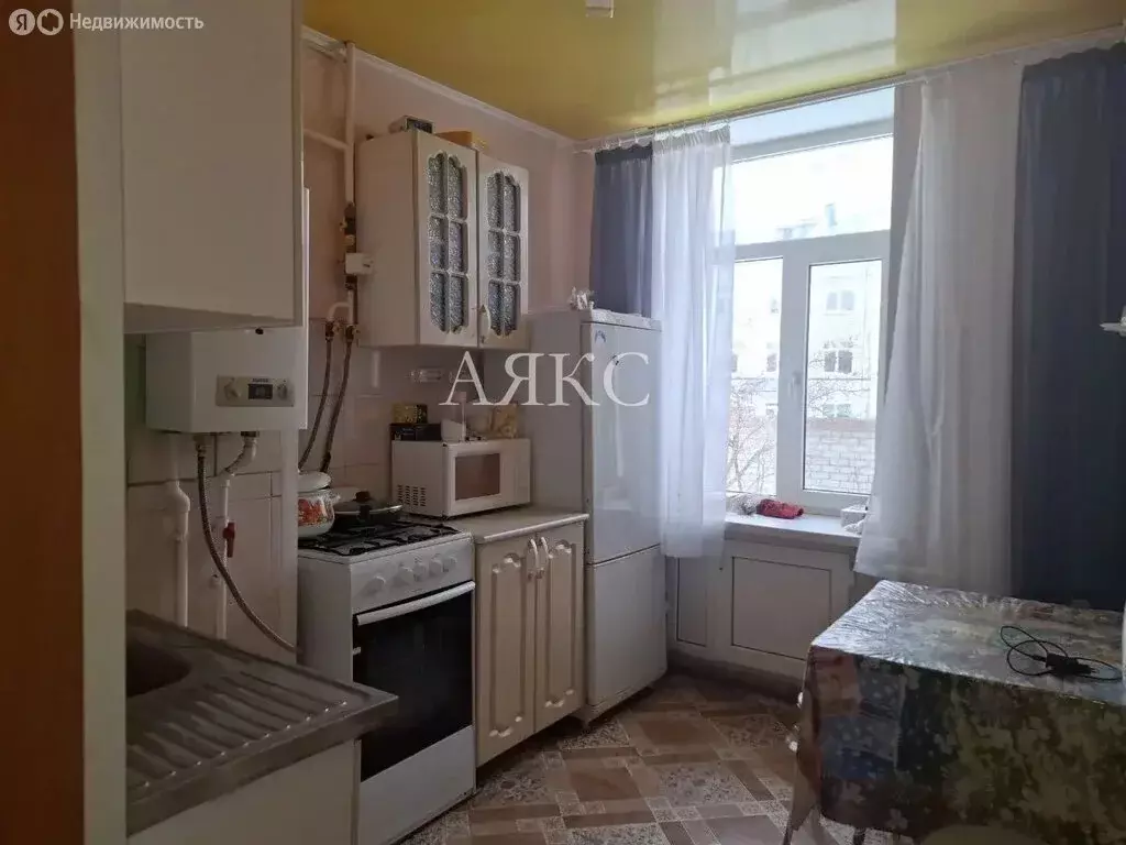 3-комнатная квартира: Ишимбай, улица Губкина, 33 (53.1 м) - Фото 2