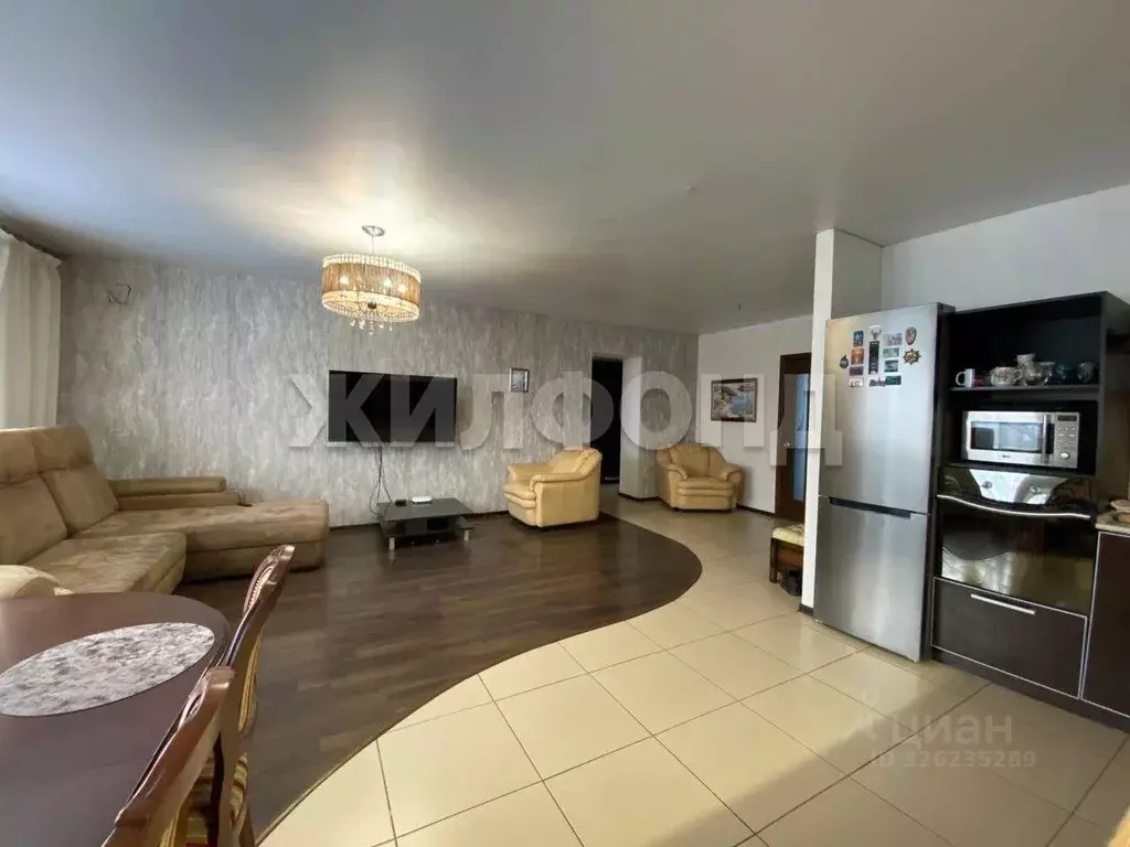 4-к кв. Хакасия, Абакан Красноярская ул., 8 (76.1 м) - Фото 1