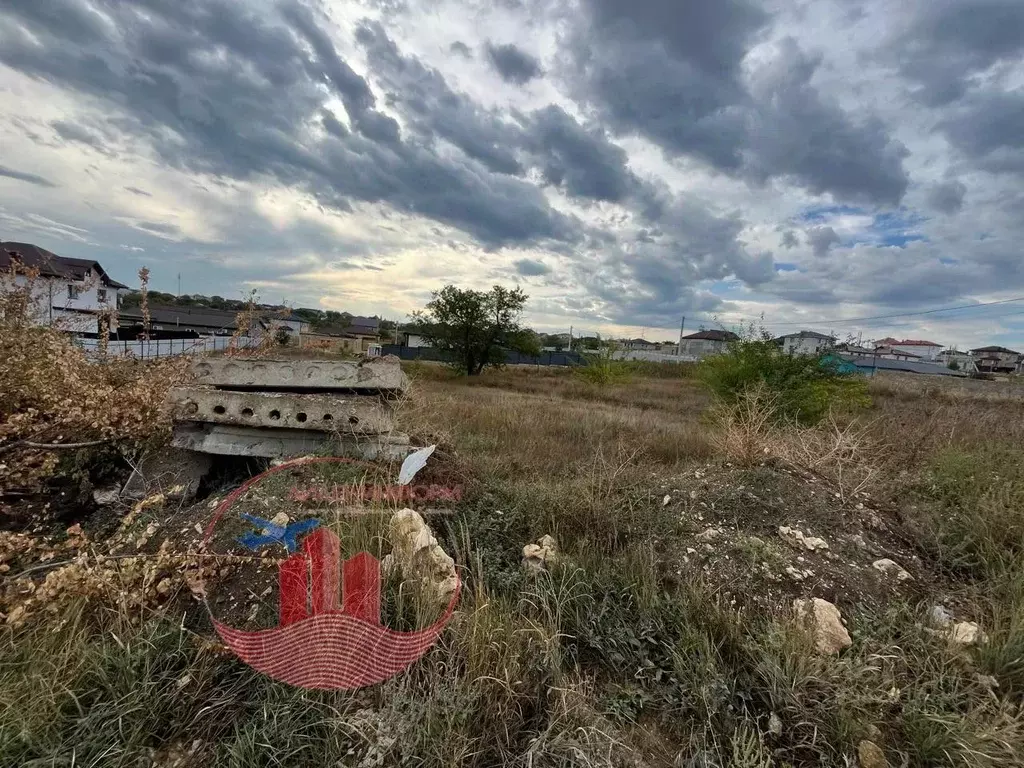 Участок в Крым, Симферопольский район, с. Мирное ул. Березовая, 13 ... - Фото 0