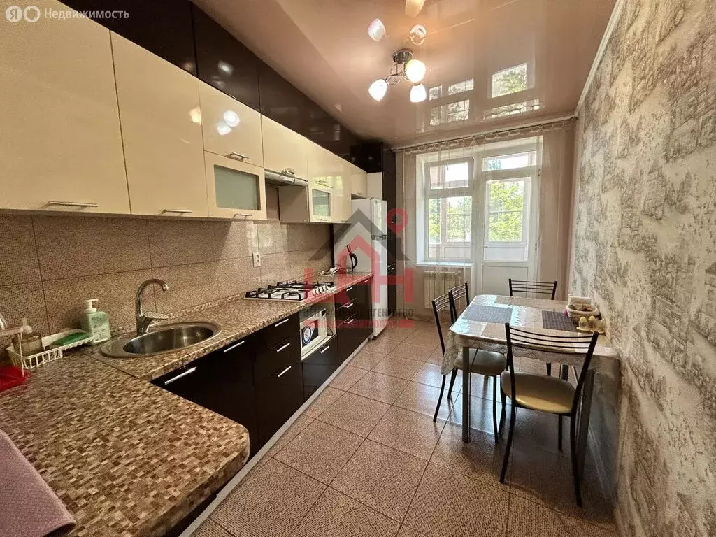 2-комнатная квартира: Ессентуки, улица Орджоникидзе, 88к3 (60 м) - Фото 0