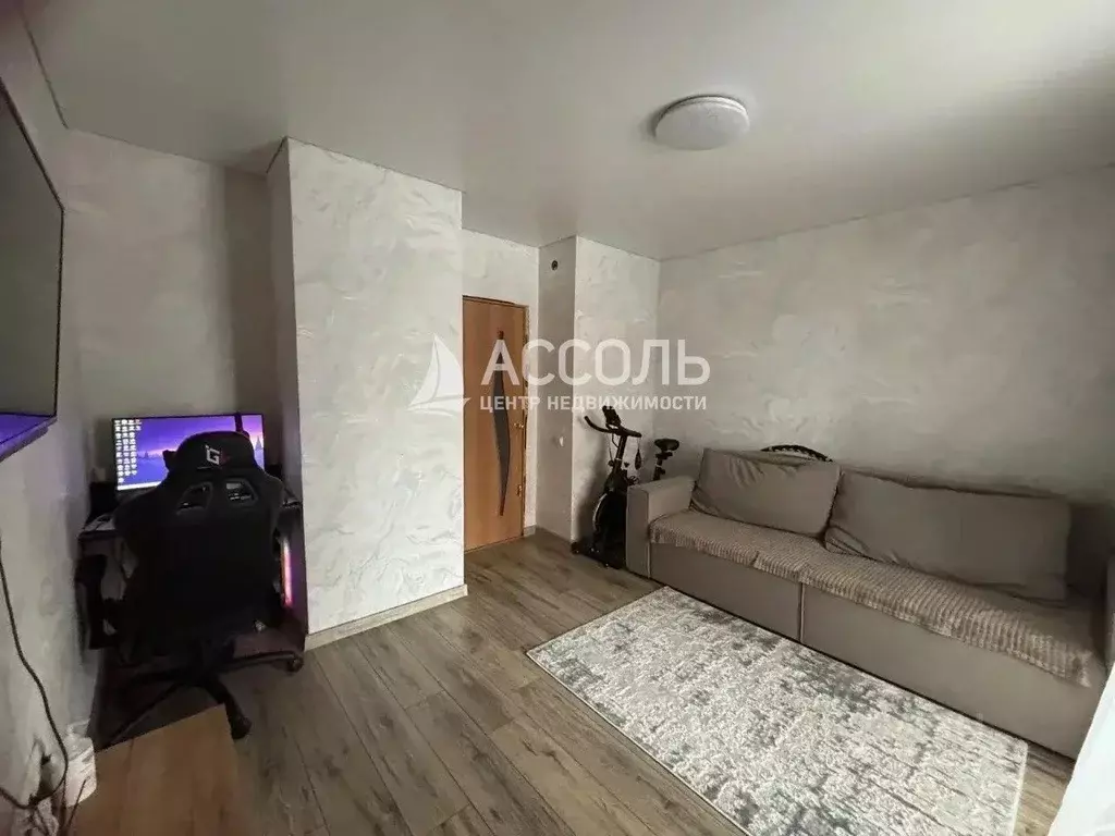 1-к кв. Омская область, Омск Светловская ул., 14 (27.0 м) - Фото 1