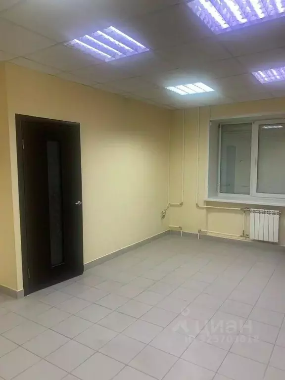 Офис в Свердловская область, Каменск-Уральский Алюминиевая ул., 68 (45 ... - Фото 1
