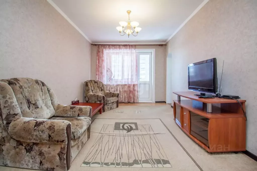 3-к кв. Сахалинская область, Южно-Сахалинск просп. Победы, 74 (61.0 м) - Фото 1