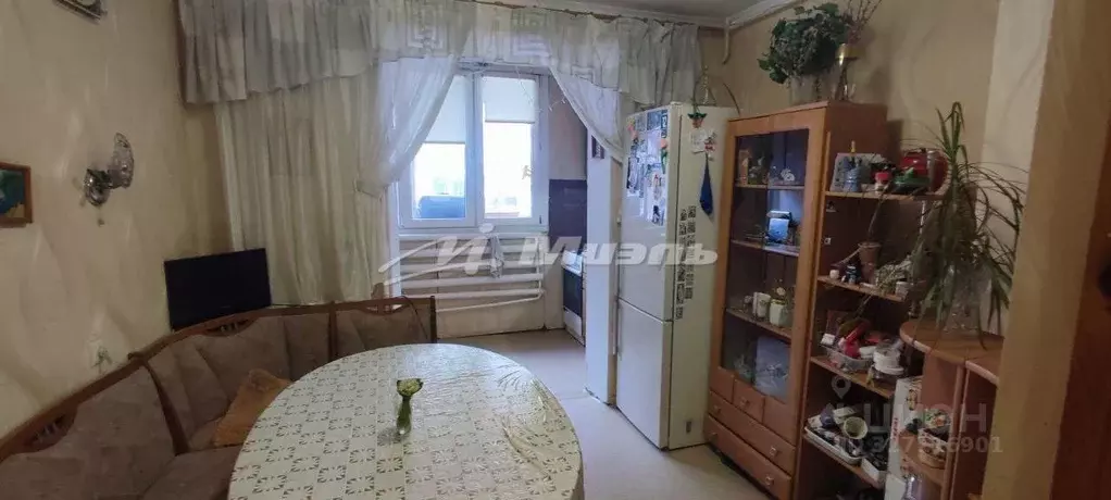 4-к кв. Крым, Симферополь ул. Балаклавская, 49 (82.7 м) - Фото 2