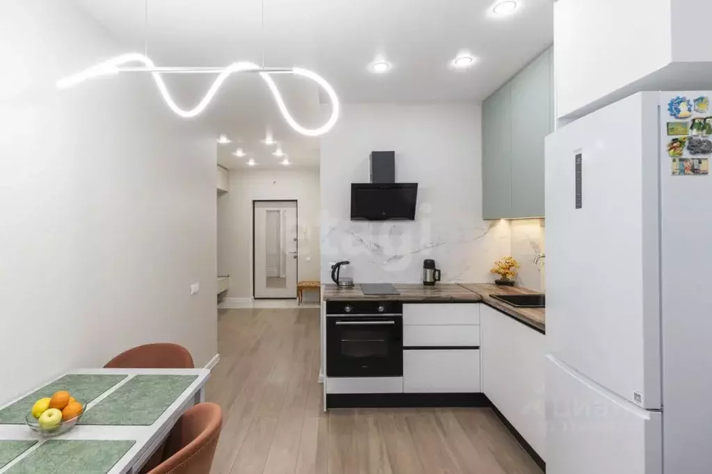 1-к кв. Тюменская область, Тюмень ул. Бориса Житкова, 7к1 (42.2 м) - Фото 0