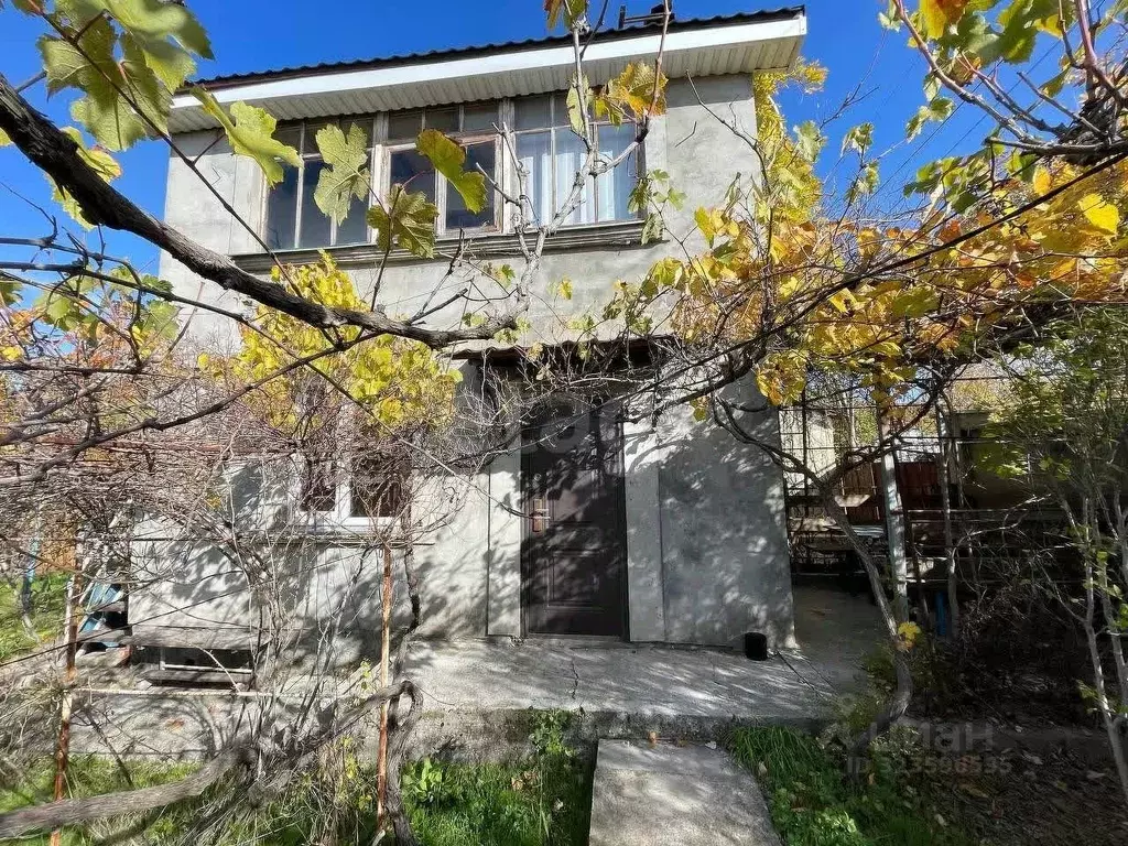 Дом в Крым, Симферопольский район, Чистенское с/пос, Геофизик ... - Фото 1