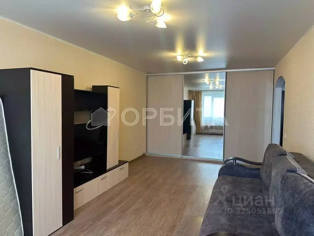 1-к кв. Тюменская область, Тюмень Кремлевская ул., 110к3 (44.0 м) - Фото 1