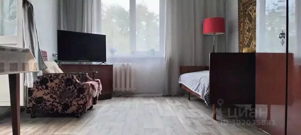 1-к кв. Пермский край, Пермь Петрозаводская ул., 10 (33.0 м) - Фото 1