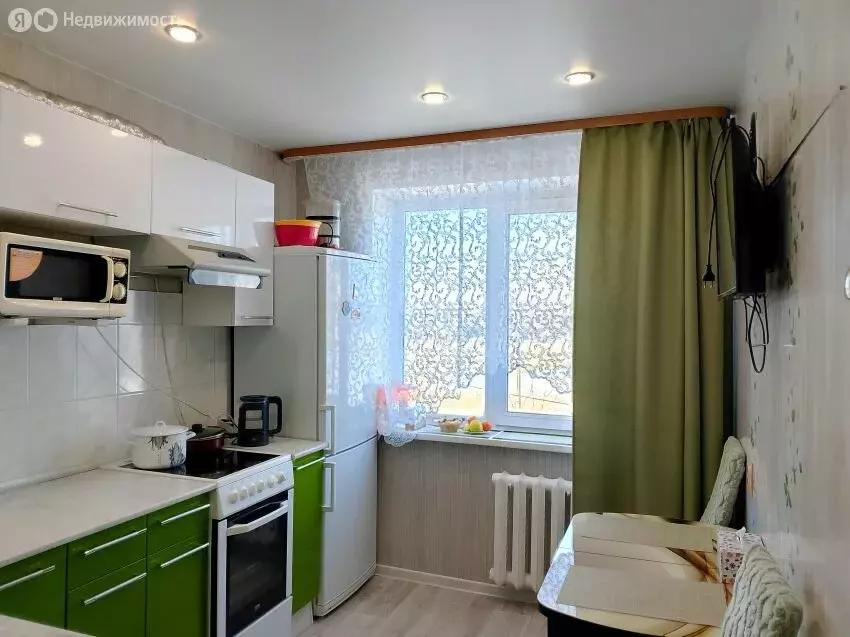 3-комнатная квартира: Курган, жилой район Энергетики, микрорайон ... - Фото 1