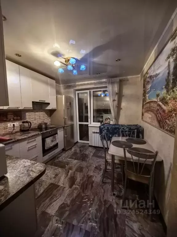 1-к кв. Омская область, Омск просп. Комарова, 21 (41.1 м) - Фото 2