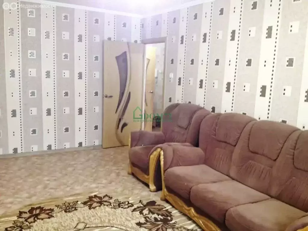 2-комнатная квартира: Тобольск, 7-й микрорайон, 46 (60 м) - Фото 2