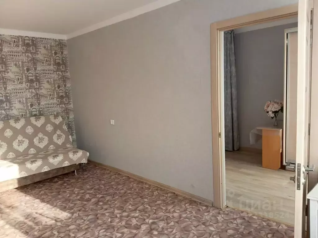 2-к кв. Калмыкия, Элиста ул. Ю. Клыкова, 132 (40.0 м) - Фото 2