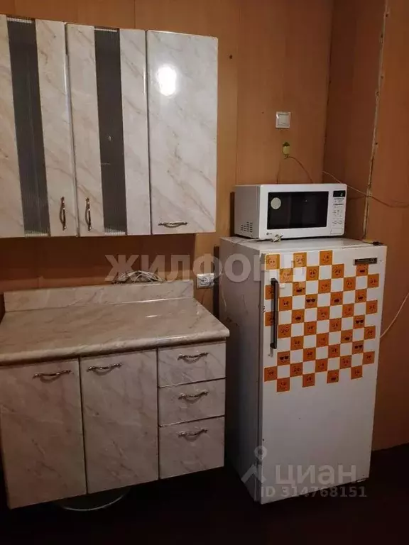 Комната Новосибирская область, Новосибирск Вертковская ул., 18 (17.0 ... - Фото 0