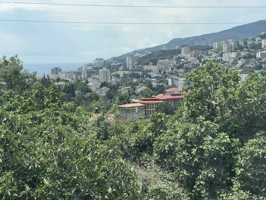 1-комнатная квартира: Ялта, улица Репина, 18 (50 м) - Фото 1