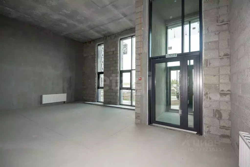 Помещение свободного назначения в Тюменская область, Тюмень ул. ... - Фото 1