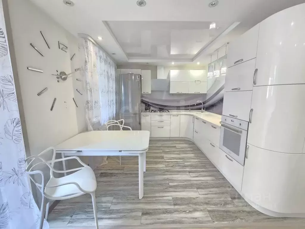 3-к кв. Вологодская область, Череповец Портовая ул., 60 (88.3 м) - Фото 1