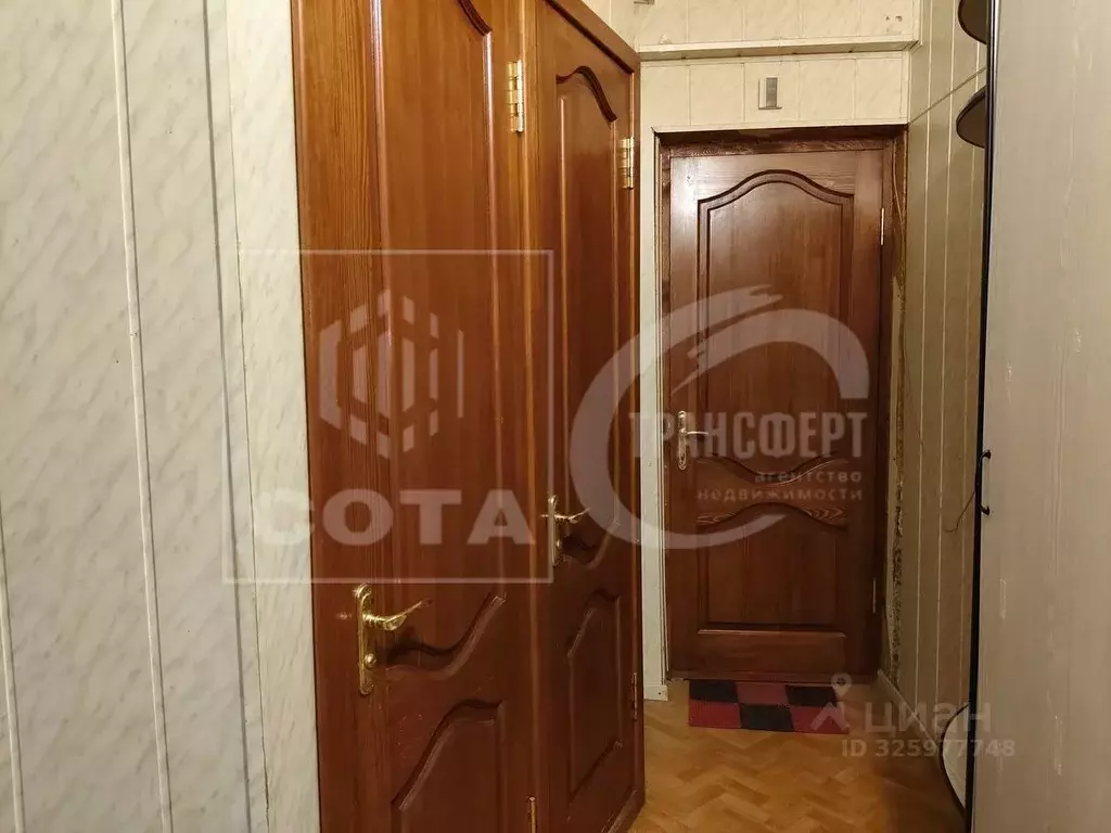 4-к кв. Воронежская область, с. Семилуки ул. Транспортная, 14 (67.9 м) - Фото 1