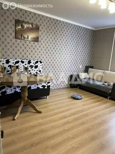4-комнатная квартира: Нижнекамск, улица Мурадьяна, 34 (79.8 м) - Фото 1