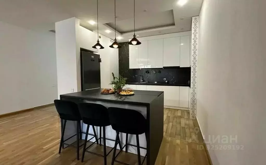 2-к кв. Краснодарский край, Краснодар Российская ул., 72/5 (70.0 м) - Фото 2