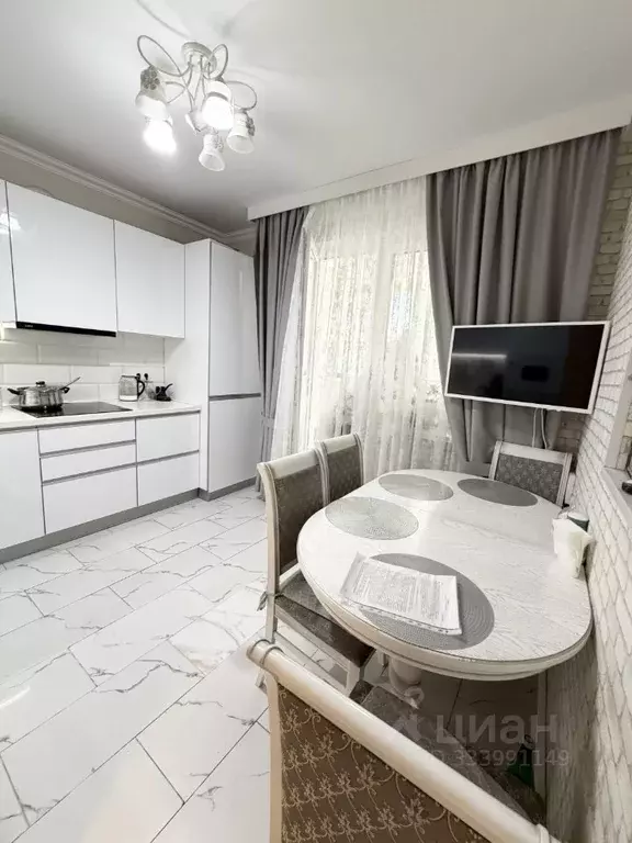 3-к кв. Москва, Москва, Московский г. ул. Бианки, 12к1 (74.4 м) - Фото 1