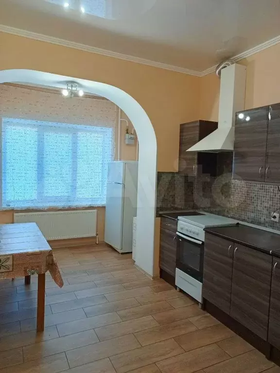 2-к. квартира, 60 м, 1/3 эт. - Фото 0