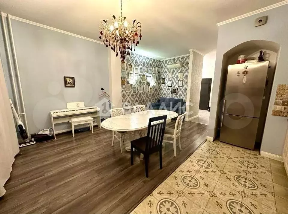 3-к. квартира, 106 м, 1/5 эт. - Фото 1