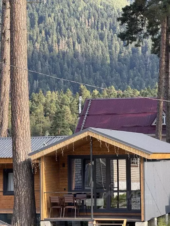Дом в Карачаево-Черкесия, Зеленчукский район, с. Архыз ул. Ленина, 20 ... - Фото 2