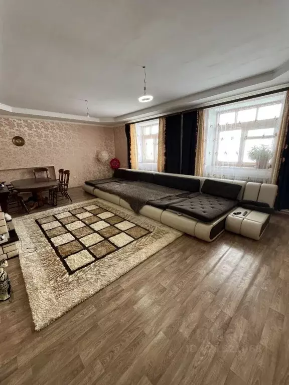 Дом в Оренбургская область, Ясный Летная ул. (220 м) - Фото 1