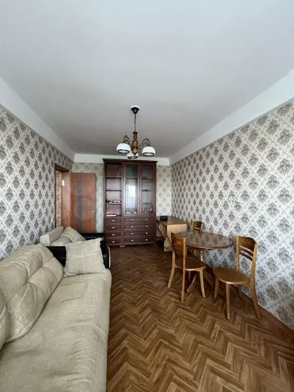 9-к. квартира, 40 м, 4/9 эт. - Фото 1