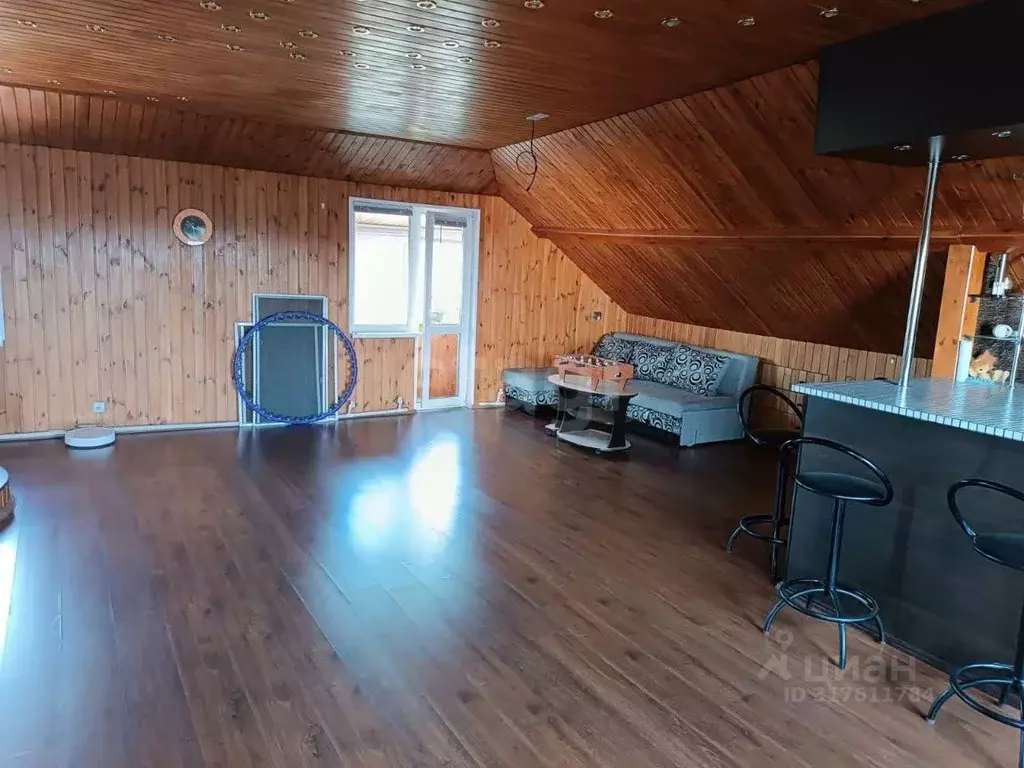 Дом в Свердловская область, Нижний Тагил Черноморская ул., 78 (250 м) - Фото 1