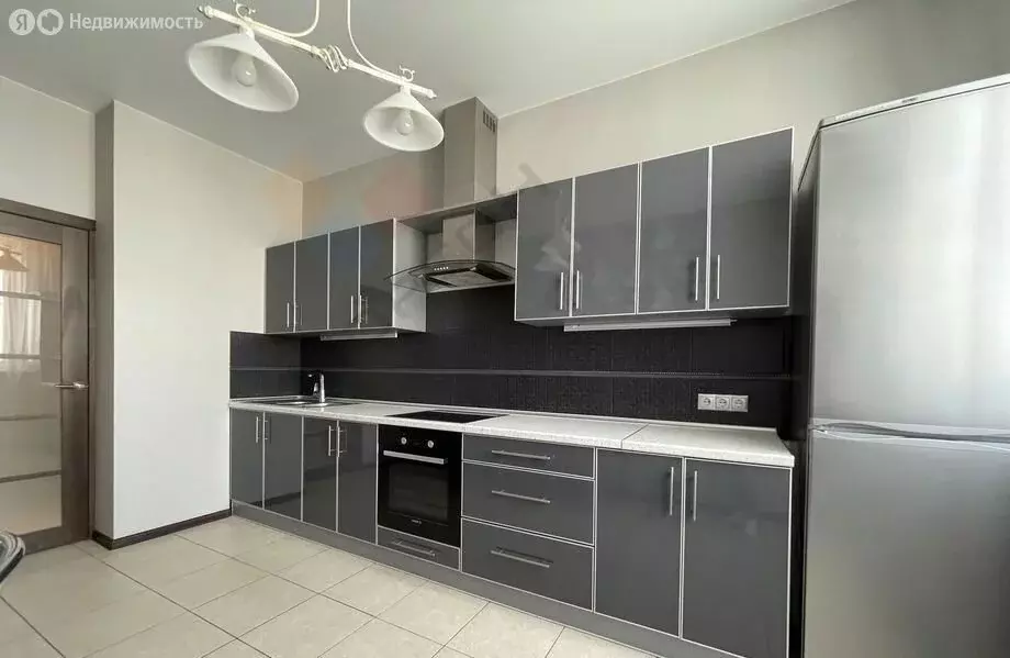 2-комнатная квартира: Краснодар, Кореновская улица, 65 (58 м) - Фото 0