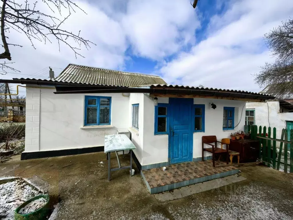 Дом в Крым, Сакский район, с. Молочное ул. Гагарина, 41 (75 м) - Фото 2