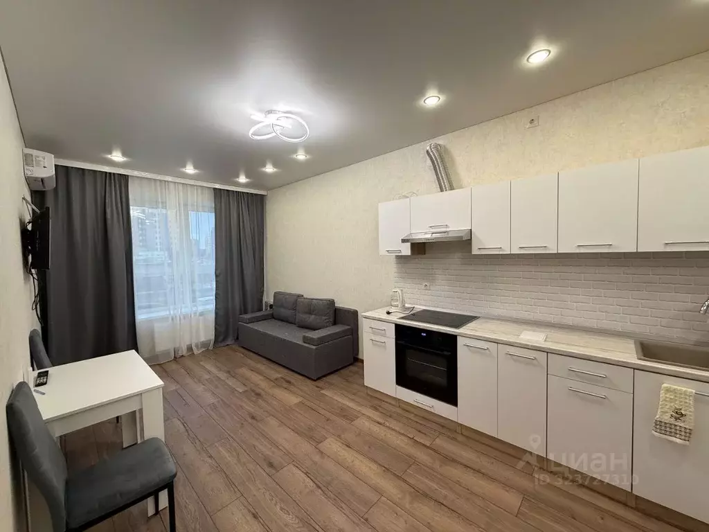 2-к кв. Татарстан, Казань ул. Анаса Тазетдинова, 1 (45.0 м) - Фото 1