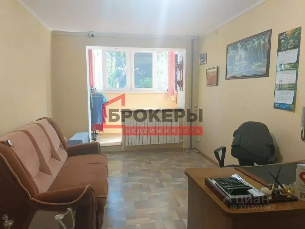 3-к кв. Севастополь пл. 50-летия СССР, 5/3 (62.0 м) - Фото 1