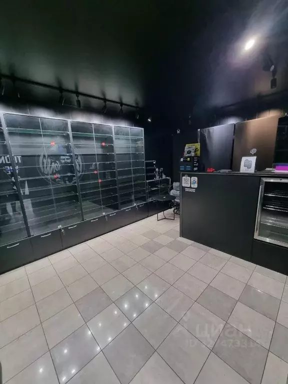 Торговая площадь в Свердловская область, Екатеринбург ул. 40-летия ... - Фото 2