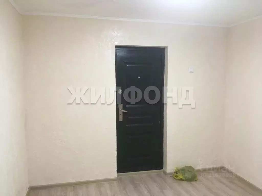 Комната Новосибирская область, Новосибирск ул. Забалуева, 74 (12.2 м) - Фото 1