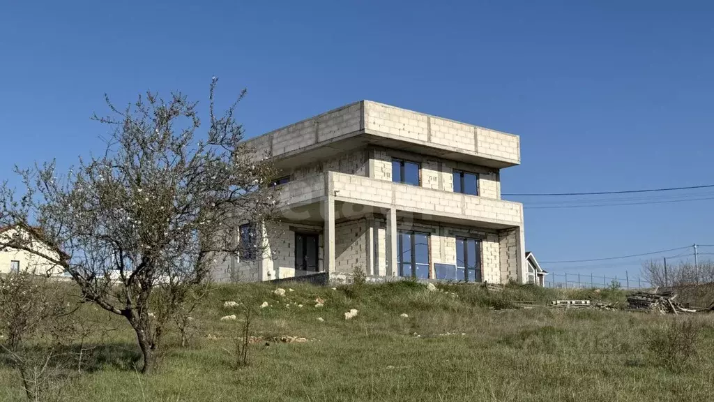 Дом в Севастополь ул. 2-я Линия, 106/126 (231 м) - Фото 1