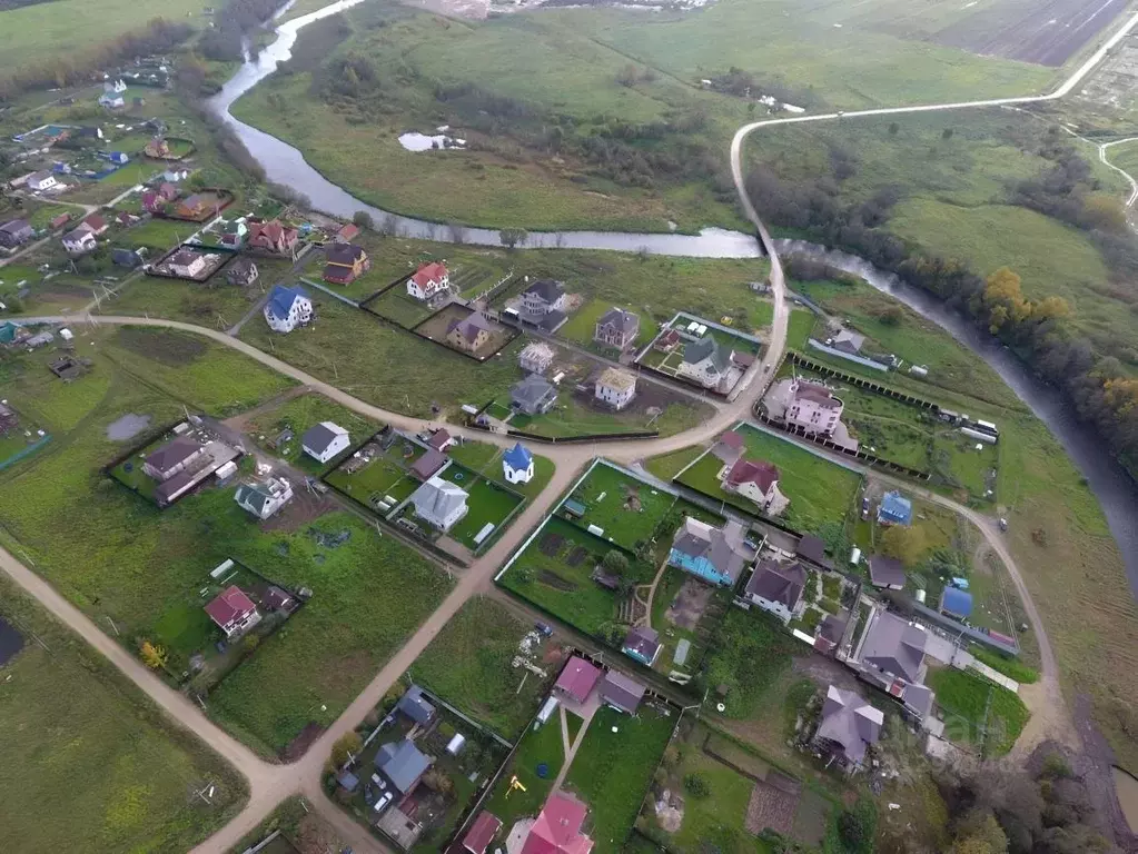 Участок в Ленинградская область, Тосненский район, Тельмановское ... - Фото 0