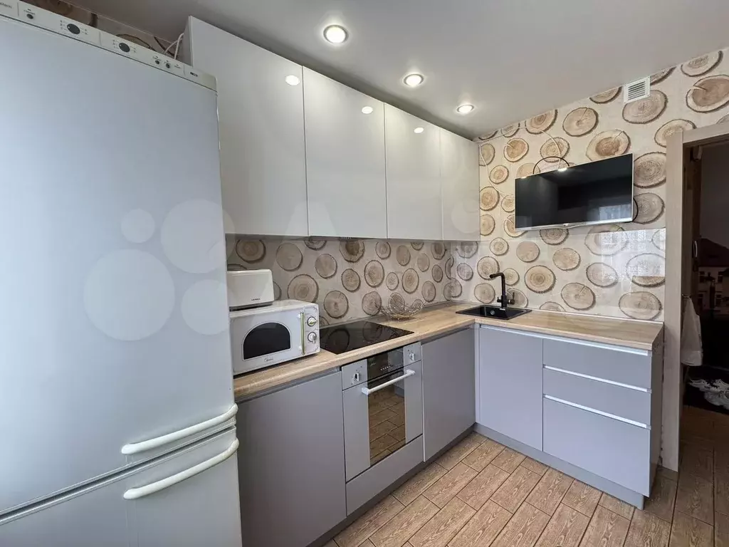3-к. квартира, 66 м, 6/10 эт. - Фото 0
