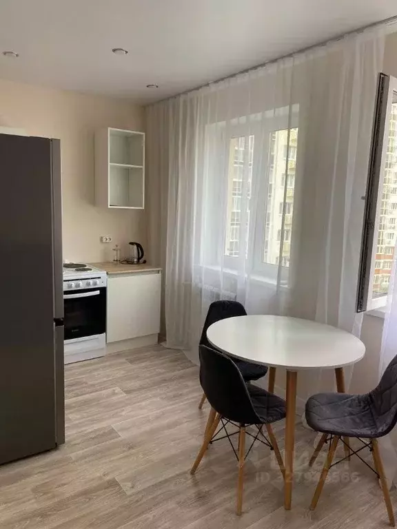 1-к кв. Татарстан, Набережные Челны ул. Виктора Полякова, 17А (35.0 м) - Фото 1