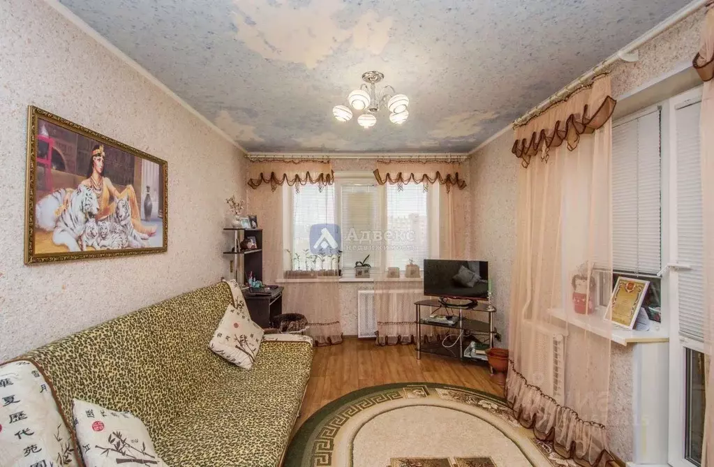 2-к кв. Тюменская область, Тюмень ул. Республики, 211 (54.2 м) - Фото 1